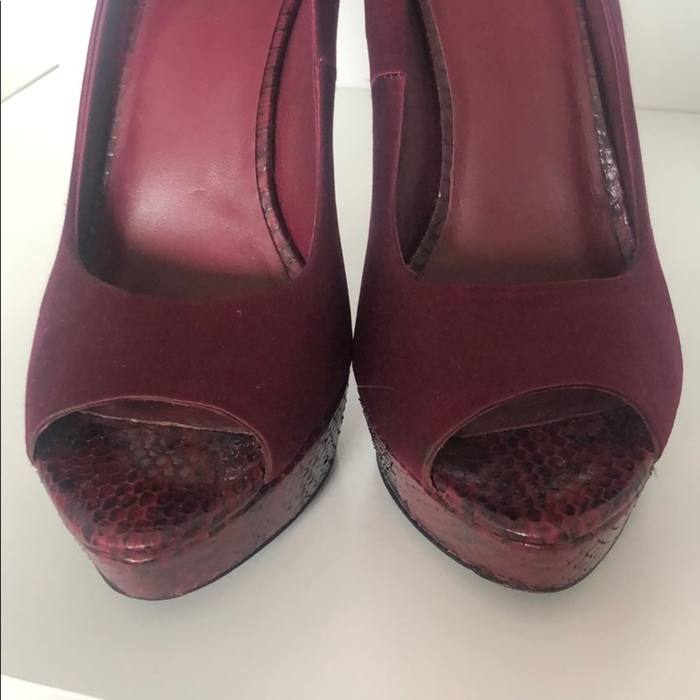 Tory Burch Satin Snakeskin Peep Toe Platform Heels Gem